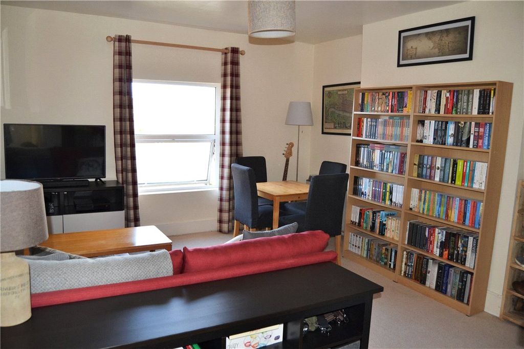 Property photo 3 of 7 Open Plan Living