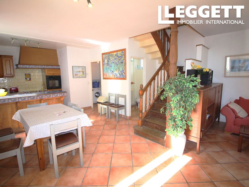 Property photo 2 of 10