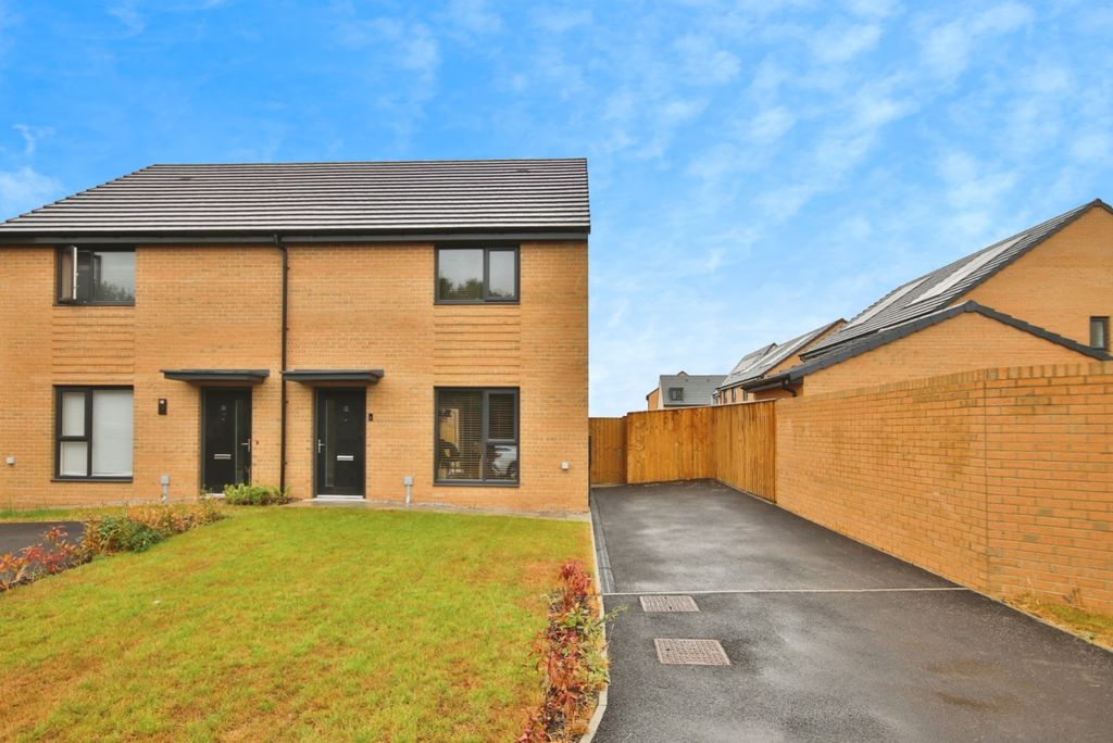 Property photo 1 of 16 4241510