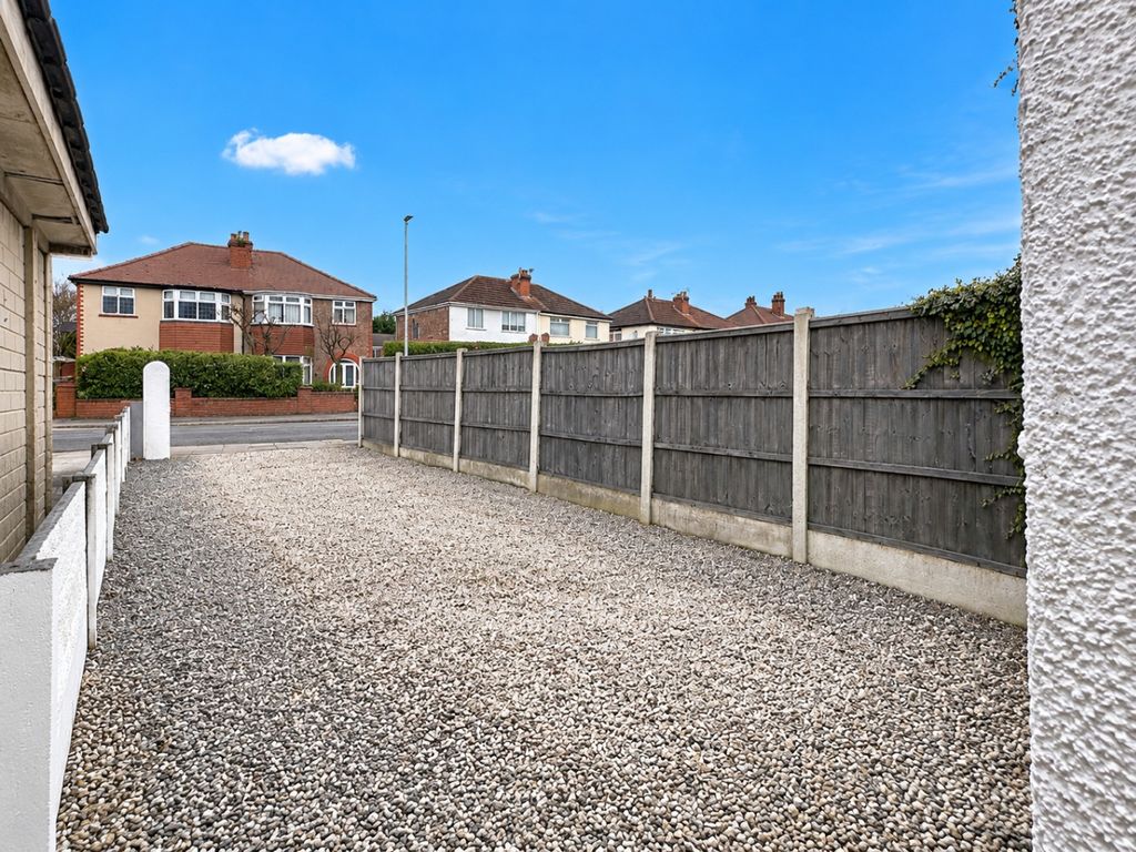 Property photo 2 of 5 5045982