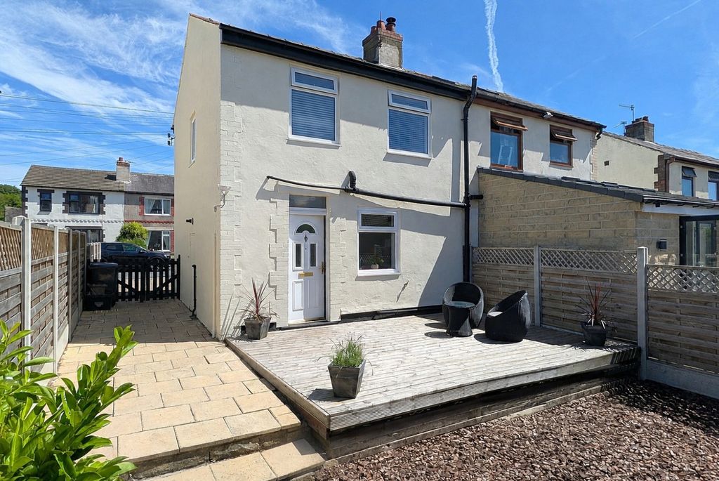 Property photo 1 of 22 28Exleygardens Ewemove Siddal Fx (16)