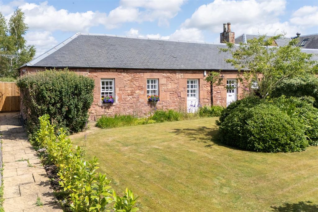 Property photo 1 of 28 Willow_Cottage-01.Jpg