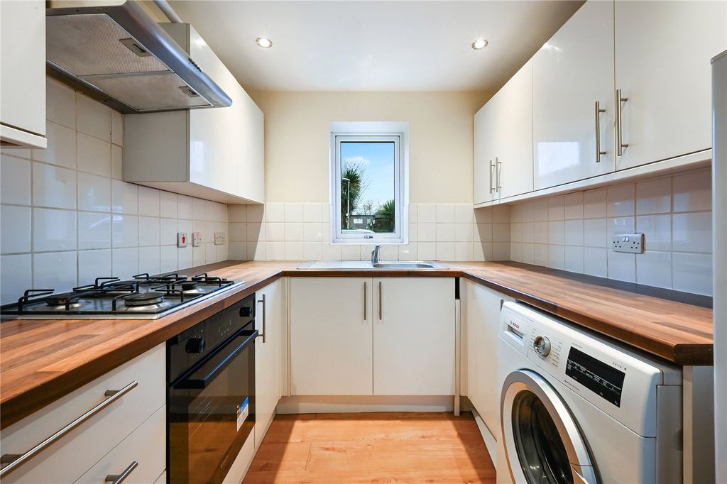 Property photo 2 of 11 Picture No. 06