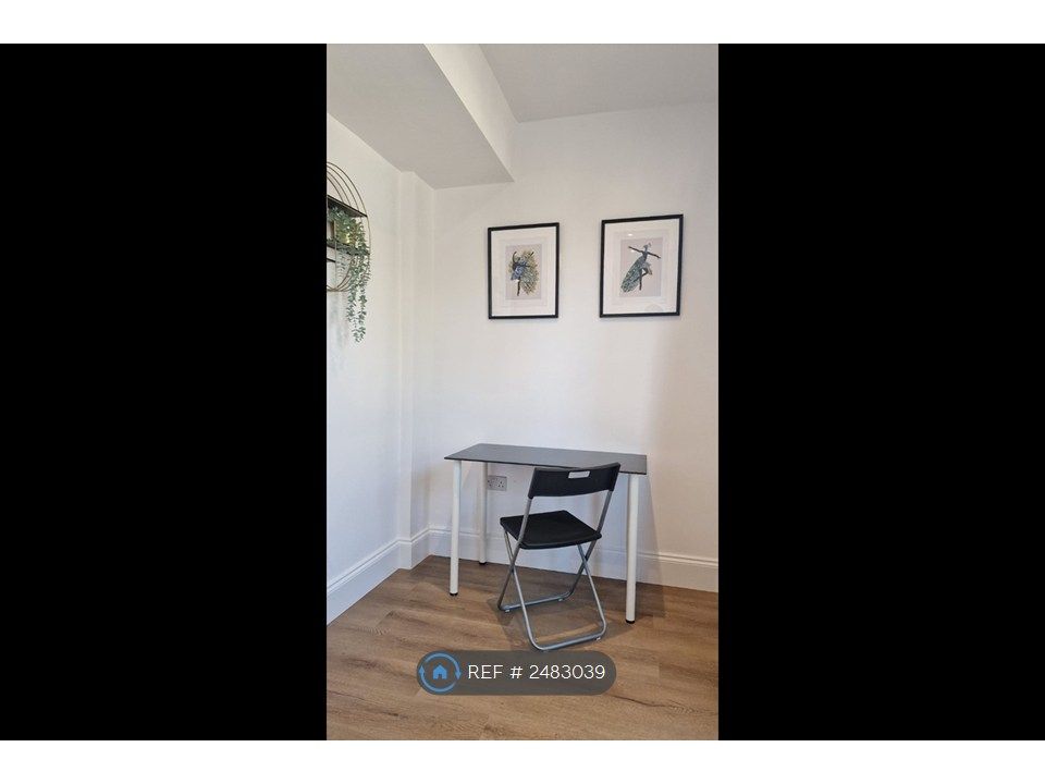 Property photo 2 of 3
