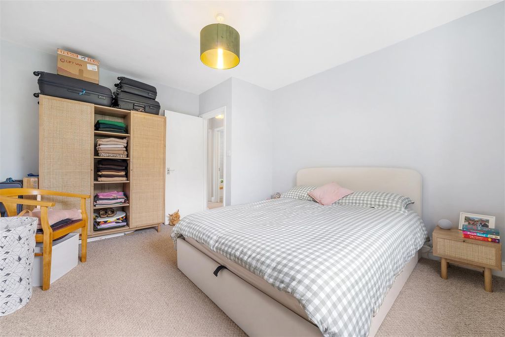Property photo 3 of 10 Cintra Park-2.Jpg