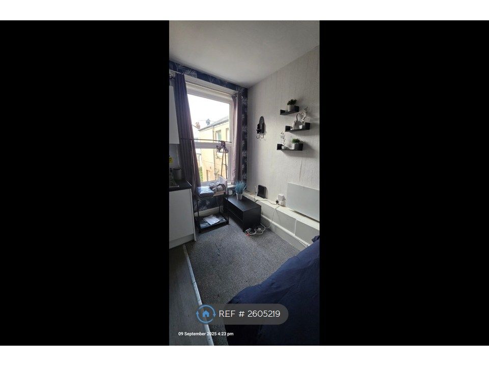 Property photo 3 of 5