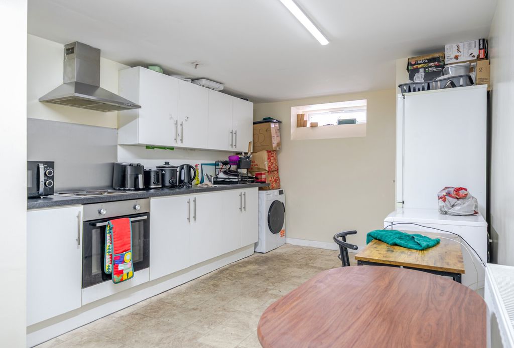 Property photo 1 of 21 1358720-14-68E50F...