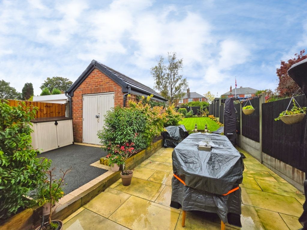 Property photo 2 of 43 Pbox-Img.Jpg
