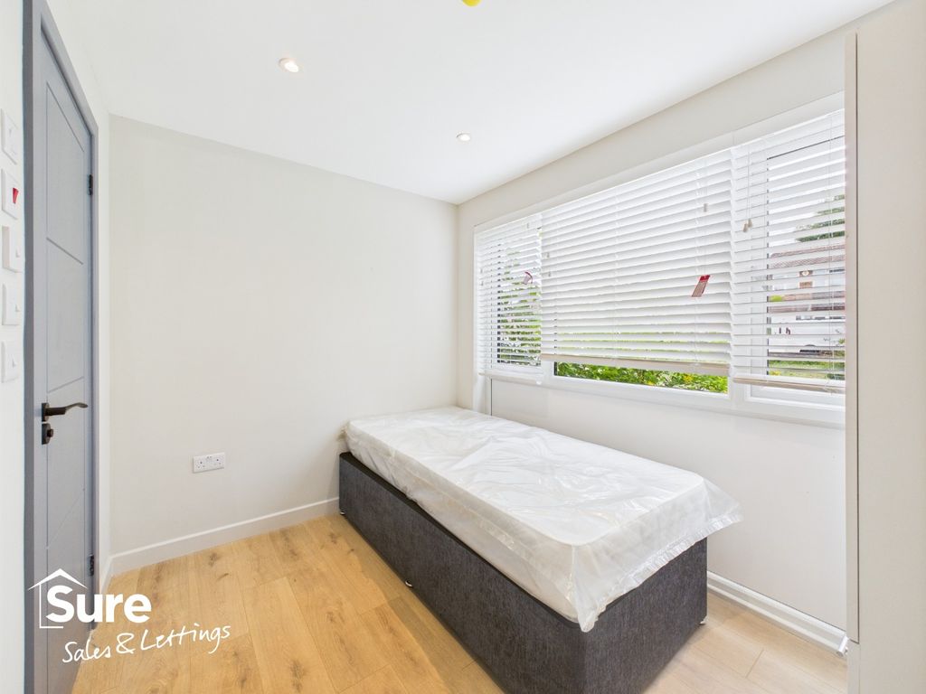Property photo 1 of 11 4304860