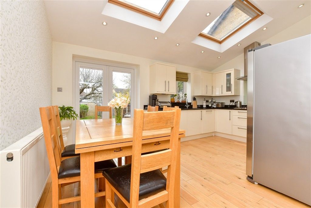 Property photo 3 of 24 Kitchen/Diner