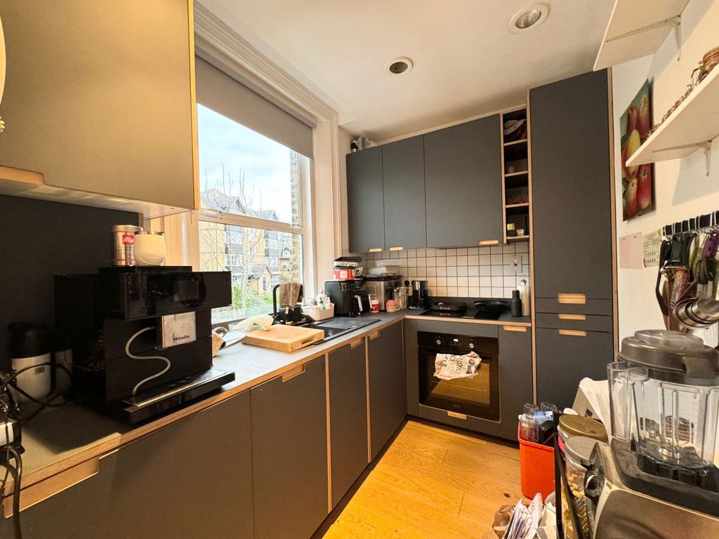 Property photo 2 of 7 Gallery