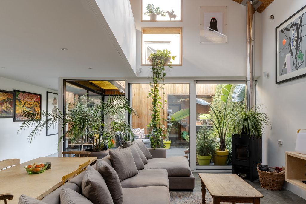 Property photo 1 of 21 236541 - 20241003-The-Works_Hythe_Tmh-4_Hi_Res.Jpg