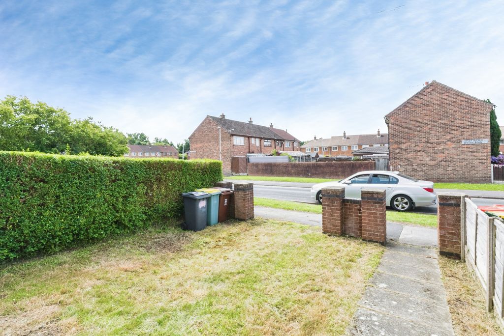 Property photo 3 of 15