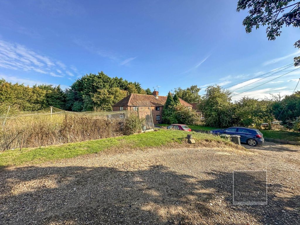 Property photo 3 of 26