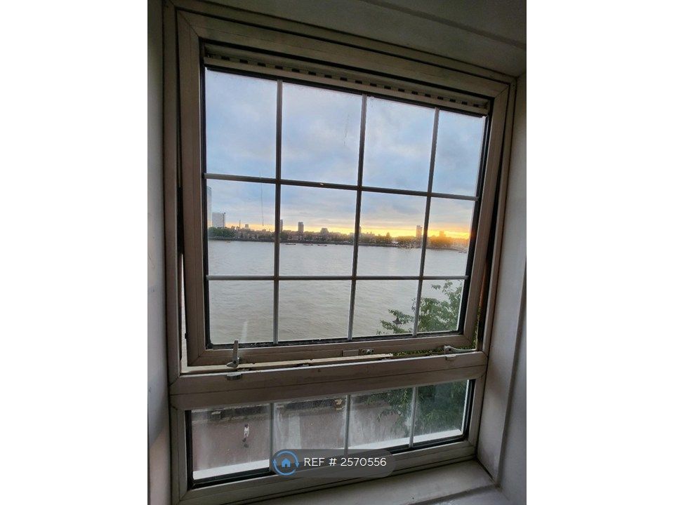 Property photo 3 of 20 Bedroom Views