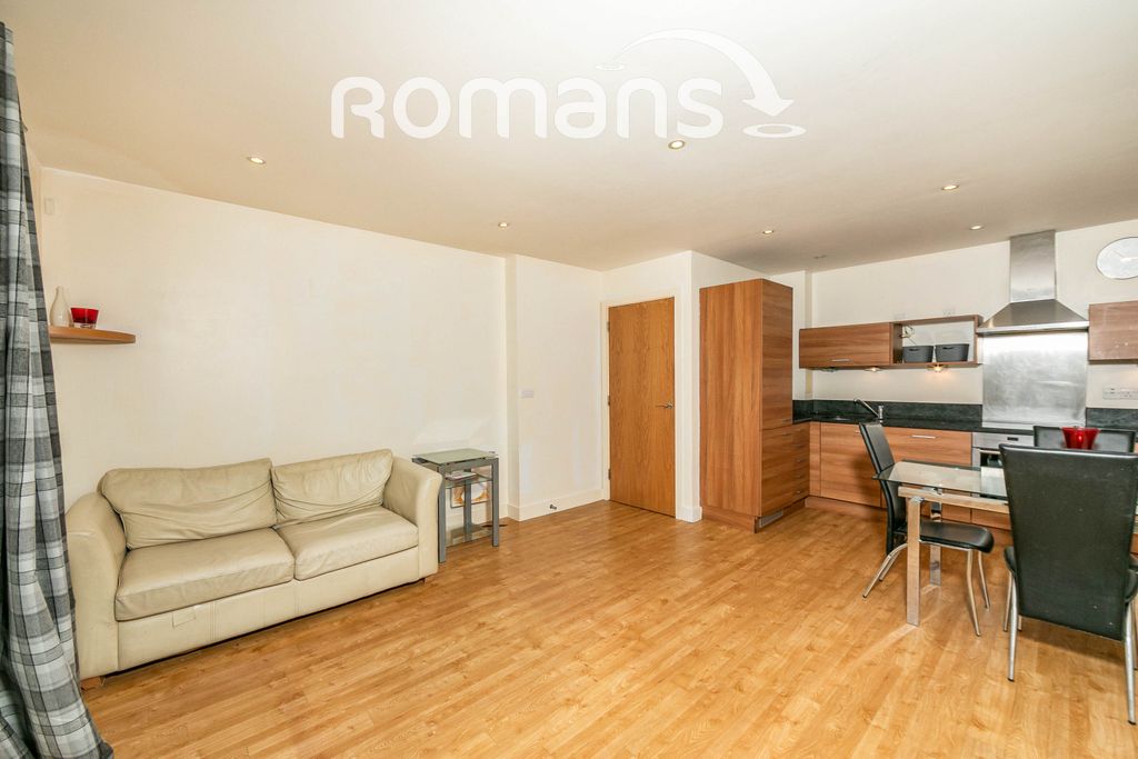 Property photo 2 of 9 Ac4A6653