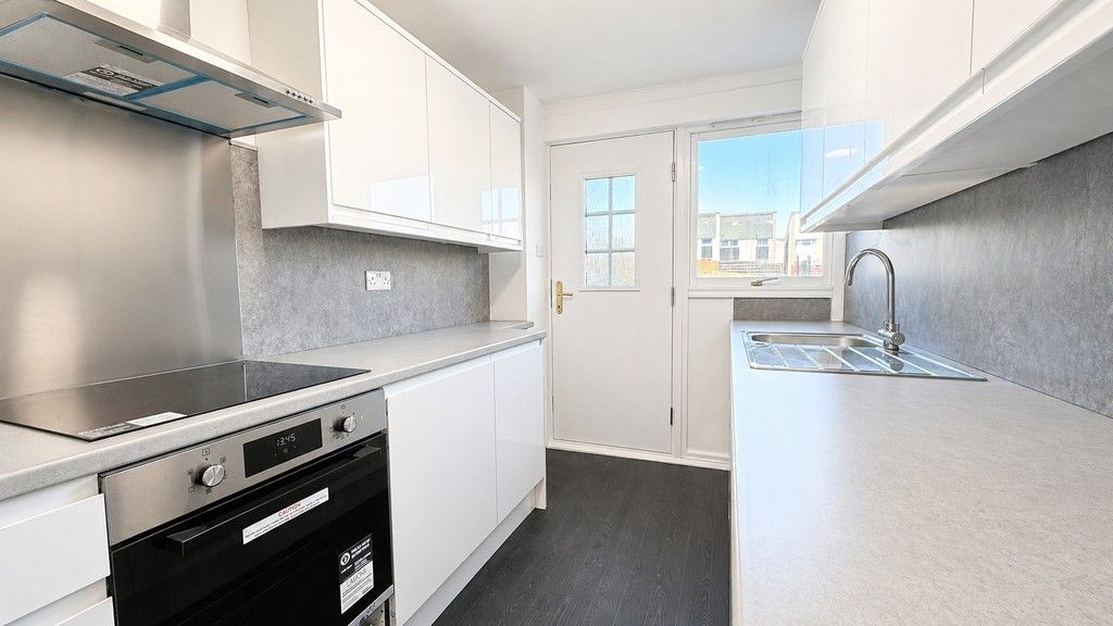 Property photo 2 of 17 2