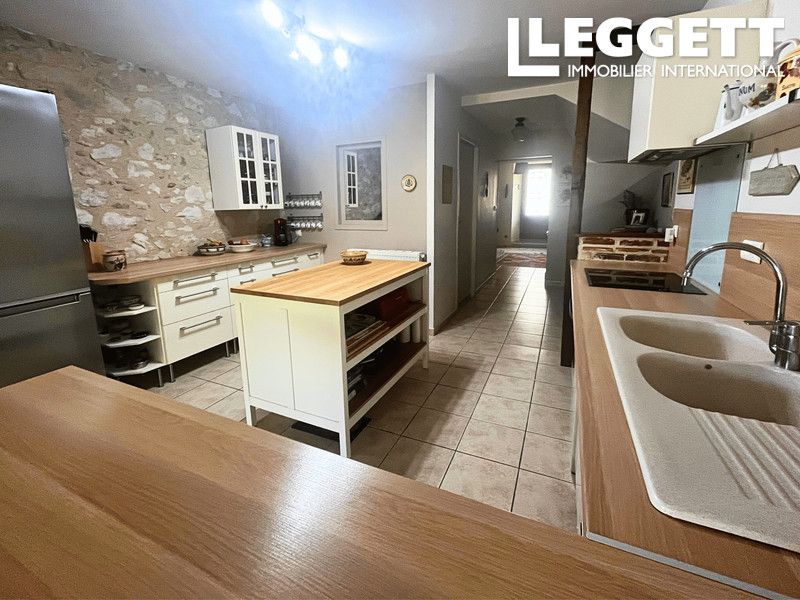 Property photo 3 of 10