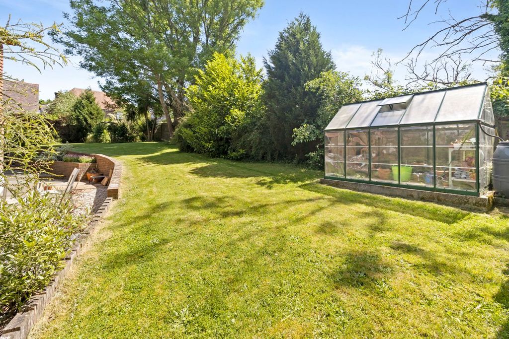 Property photo 3 of 30