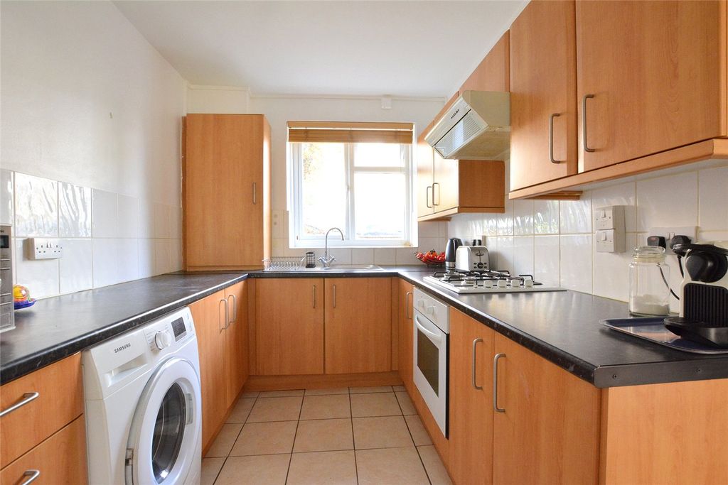 Property photo 3 of 12 Picture No. 06