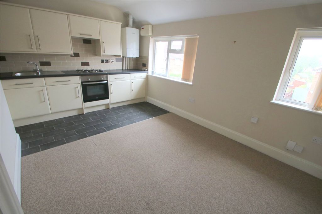Property photo 2 of 5 Picture No. 10