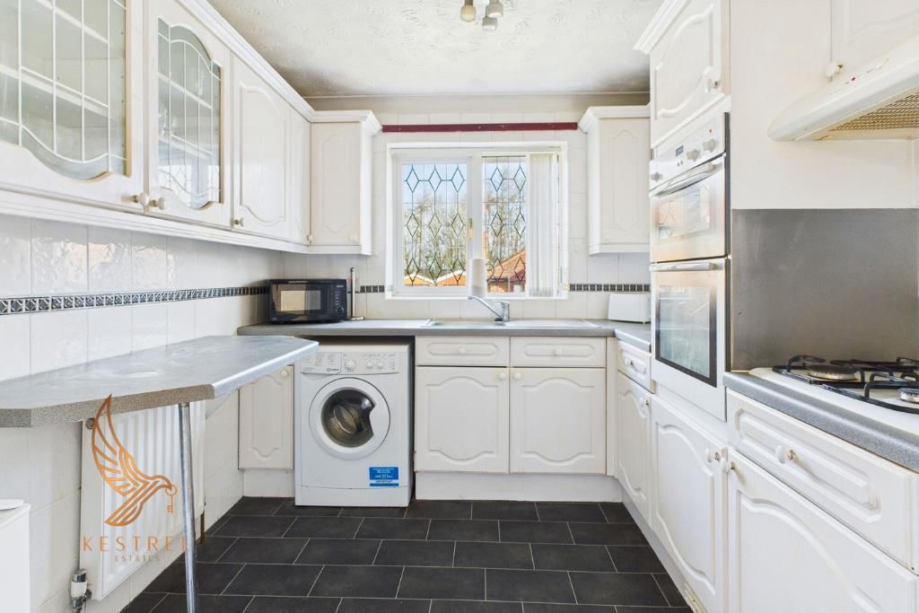 Property photo 2 of 33 16.Png