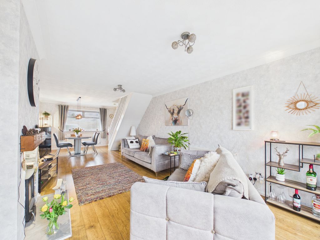 Property photo 3 of 33