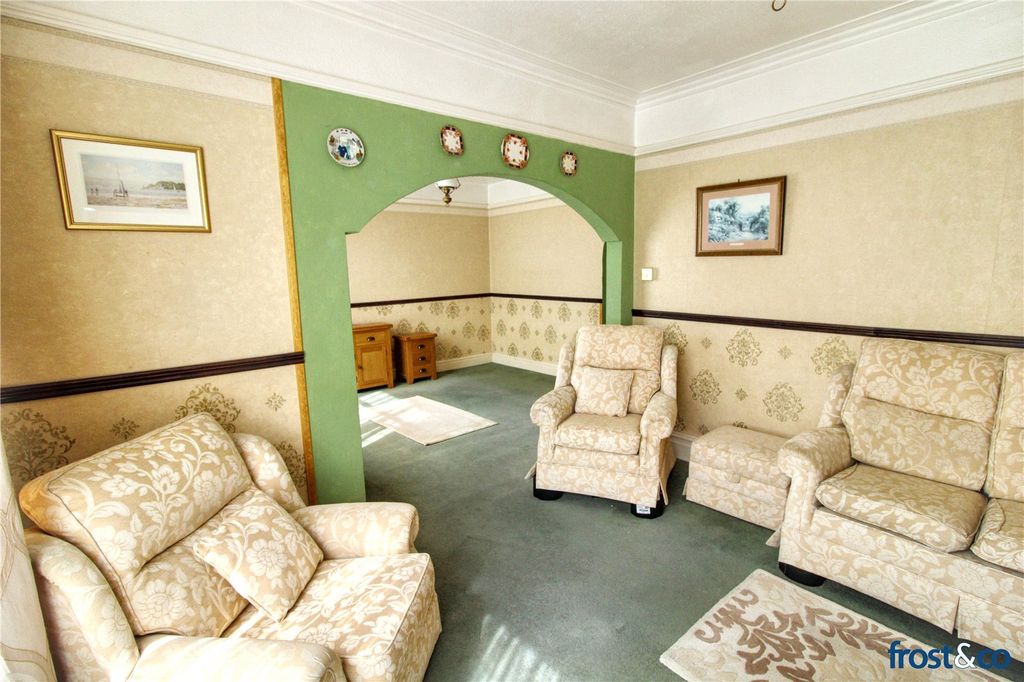 Property photo 3 of 21 Living/Dining Room