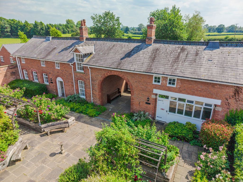 Property photo 3 of 65