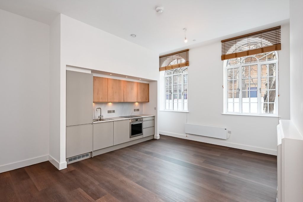 Property photo 1 of 11 Picture No. 05