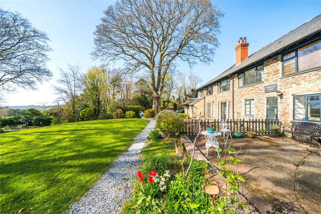 Property photo 1 of 19 Img