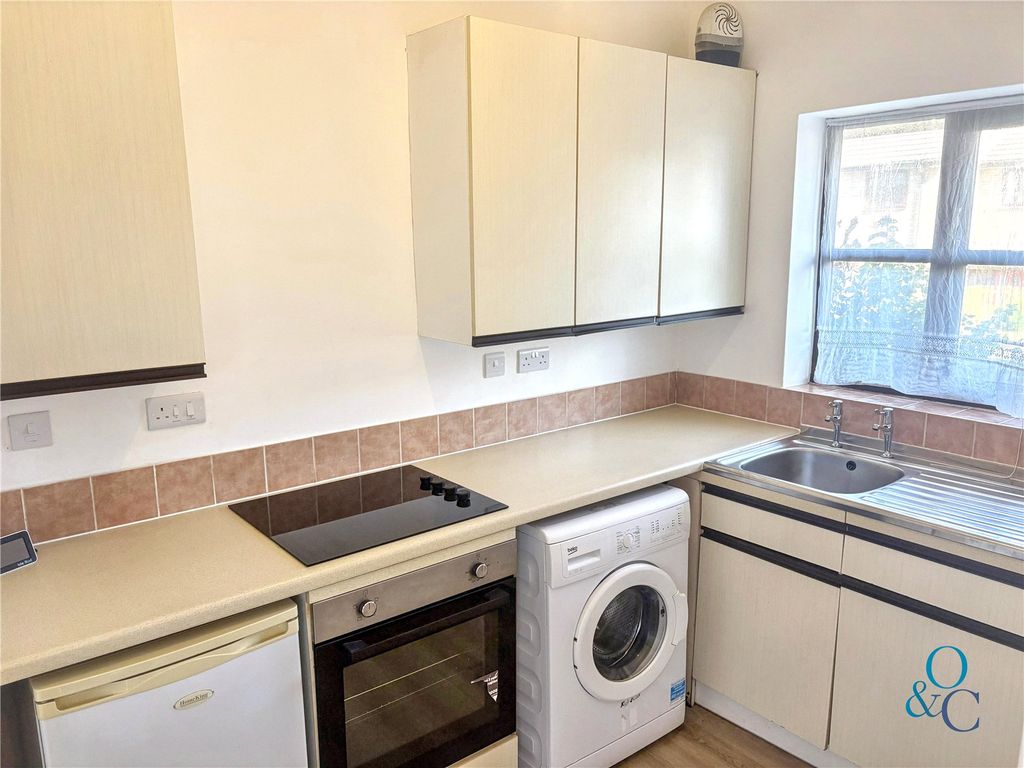 Property photo 3 of 10 Picture No. 04