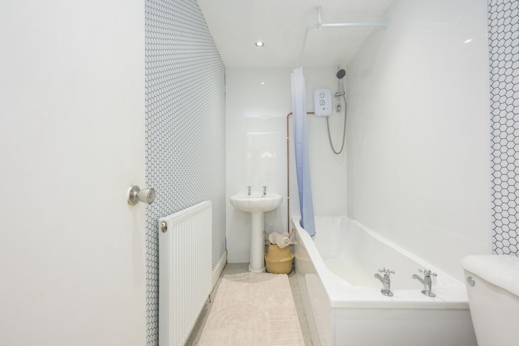 Additional image 11 of 1 bed flat for sale19 Rose Street, Dunfermline KY12