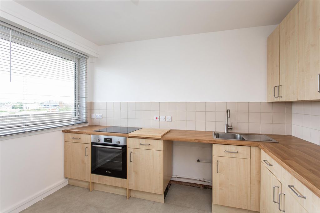 Property photo 2 of 13 Kitchen