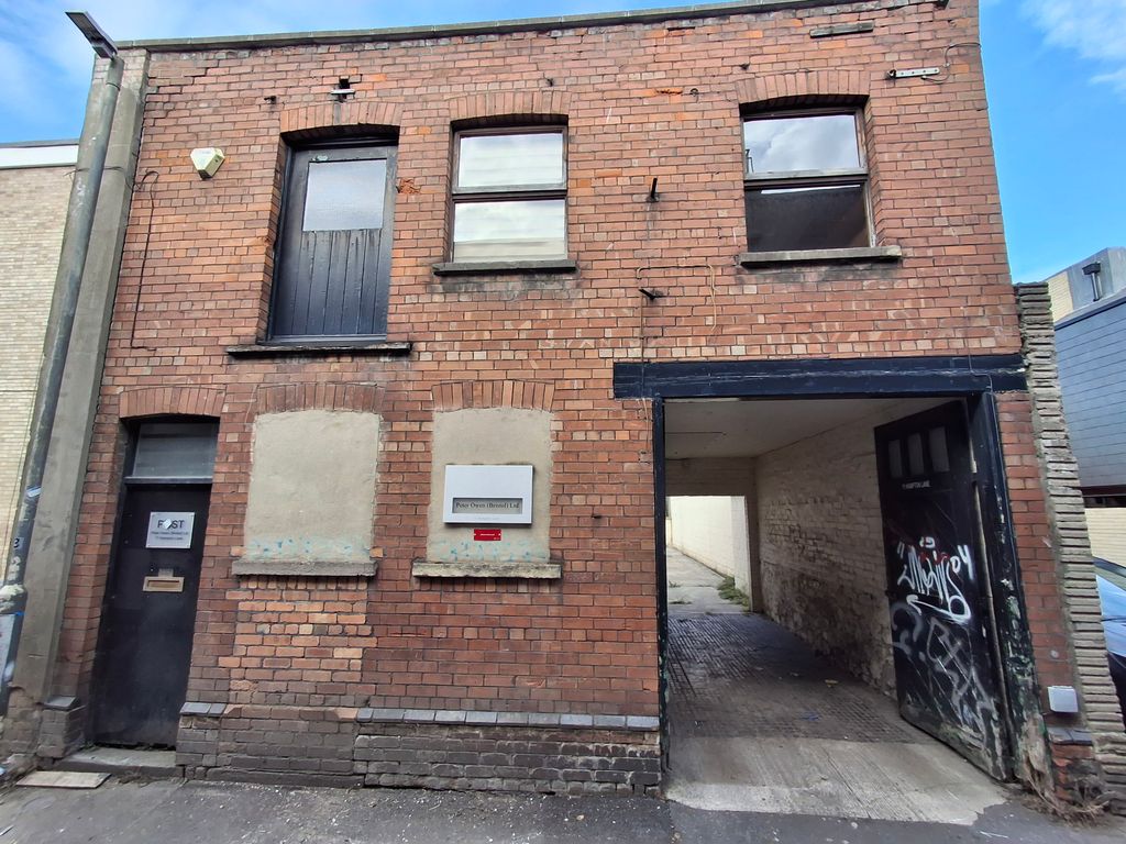Property photo 1 of 10