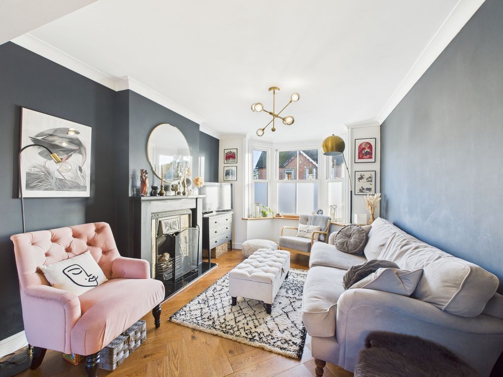 Property photo 2 of 17 Cam04018G0-Pr0412-Still017