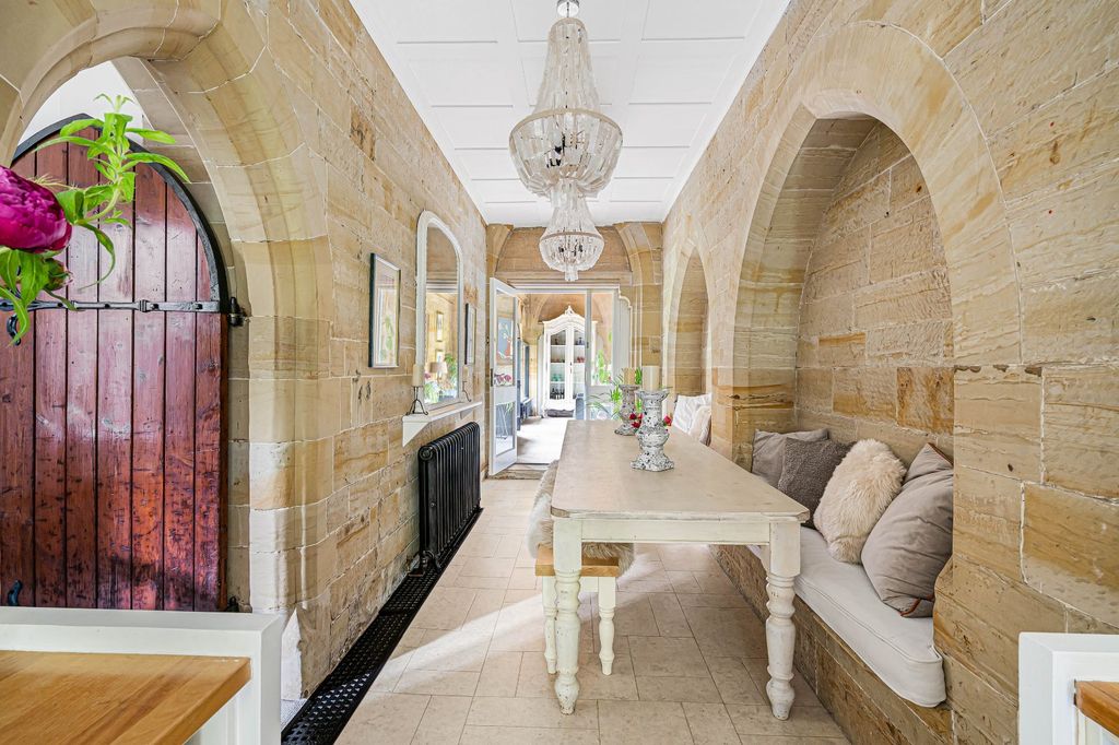 Property photo 3 of 28 Dining Area