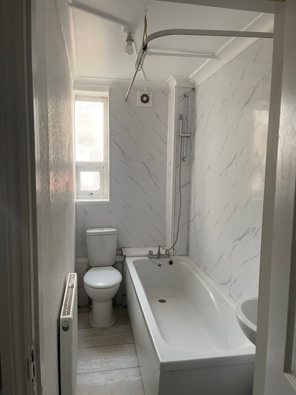 Property photo 3 of 10 3