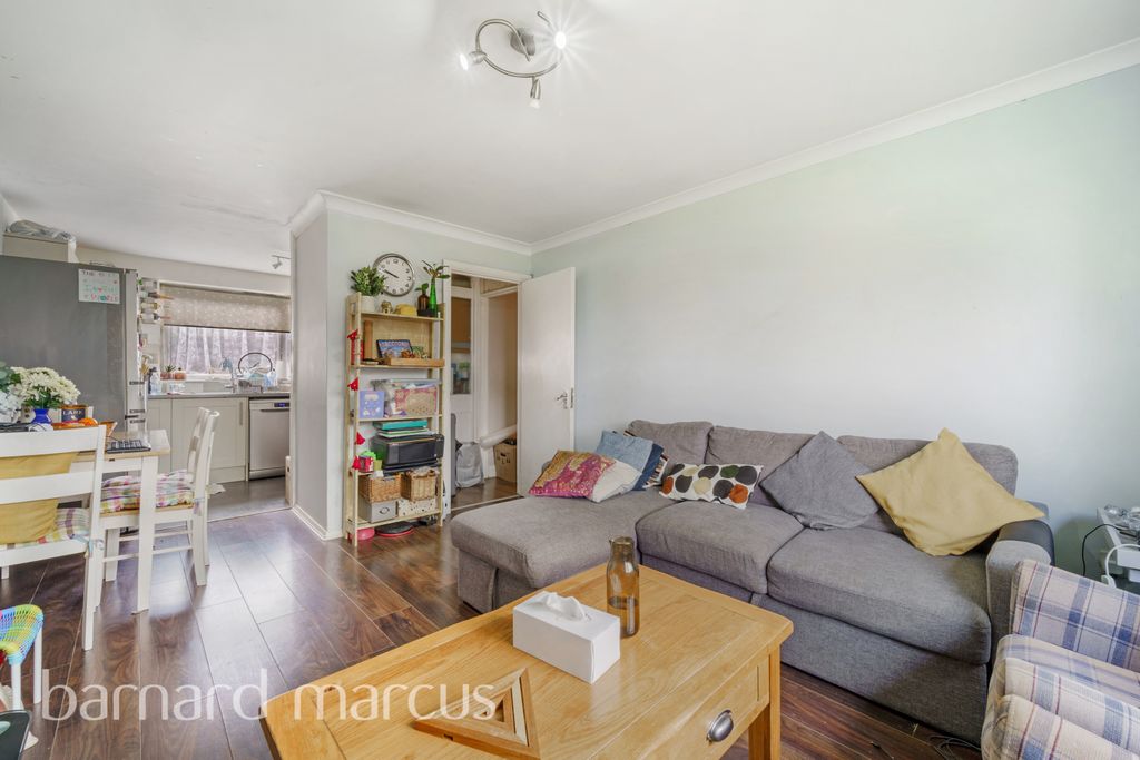 Property photo 2 of 8 Reception Room