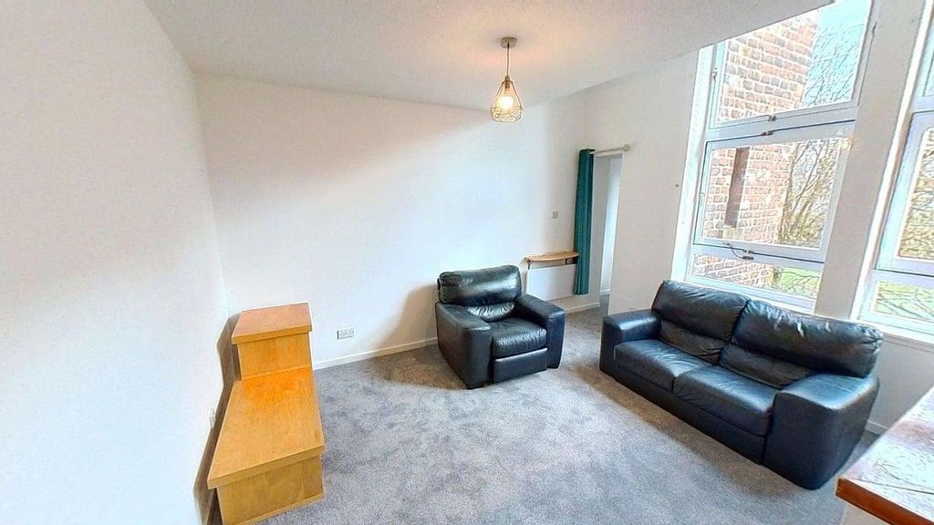 Property photo 2 of 9 Photo 2