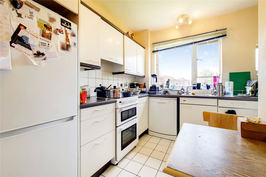 Property photo 3 of 11