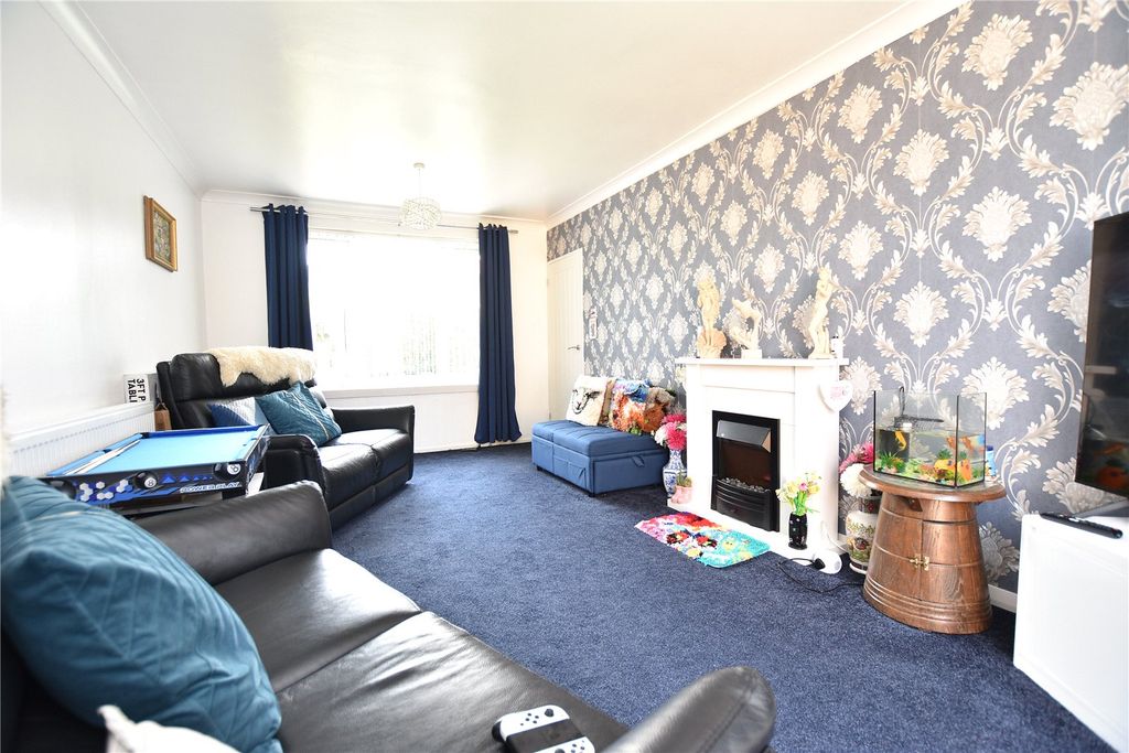 Property photo 3 of 17 Picture No. 16