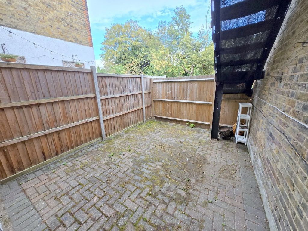 Property photo 2 of 6 Picture 2