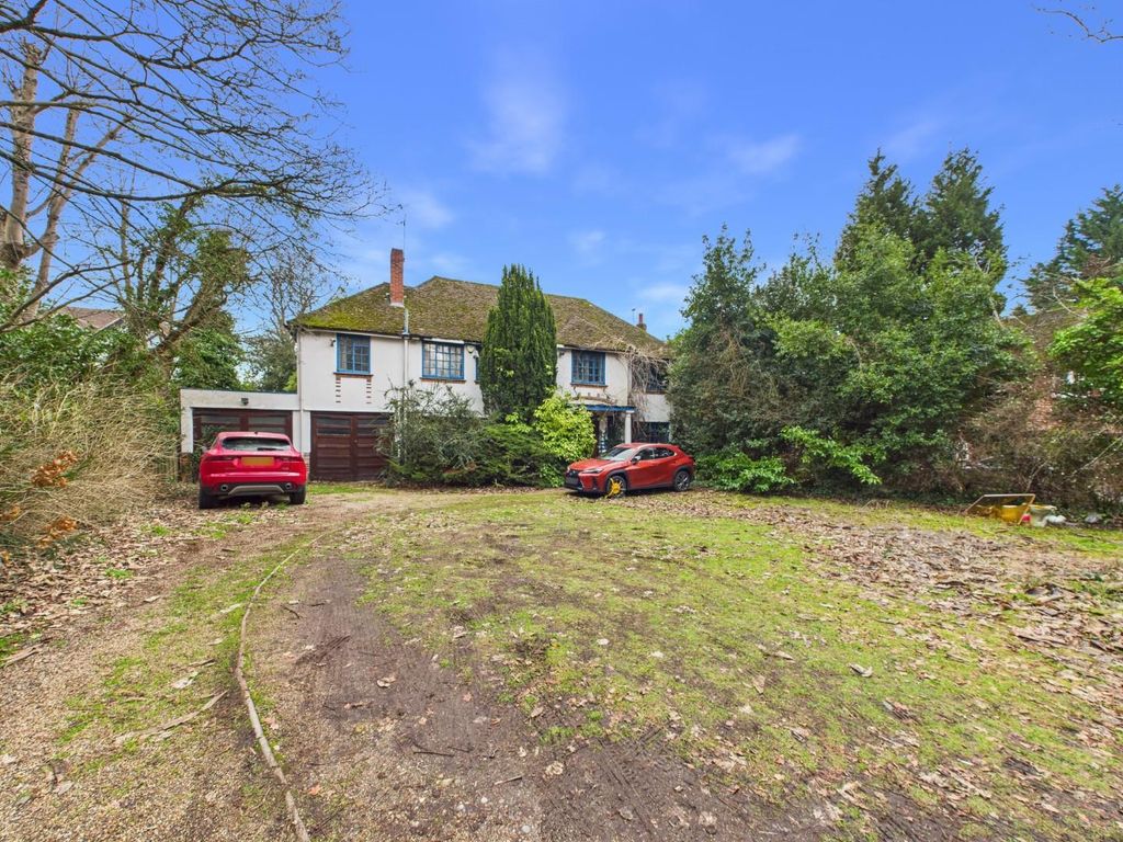 Property photo 2 of 8