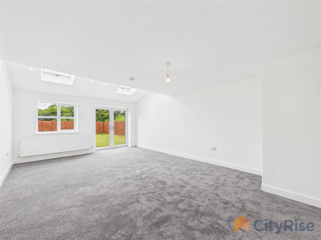 Property photo 3 of 12 Cam02095G0-Pr0246-Still007.Jpg