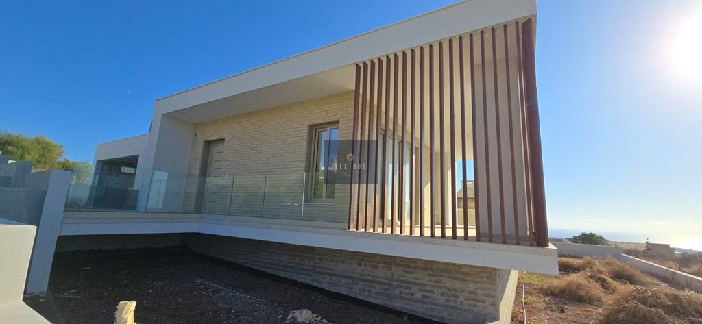 Property photo 1 of 3