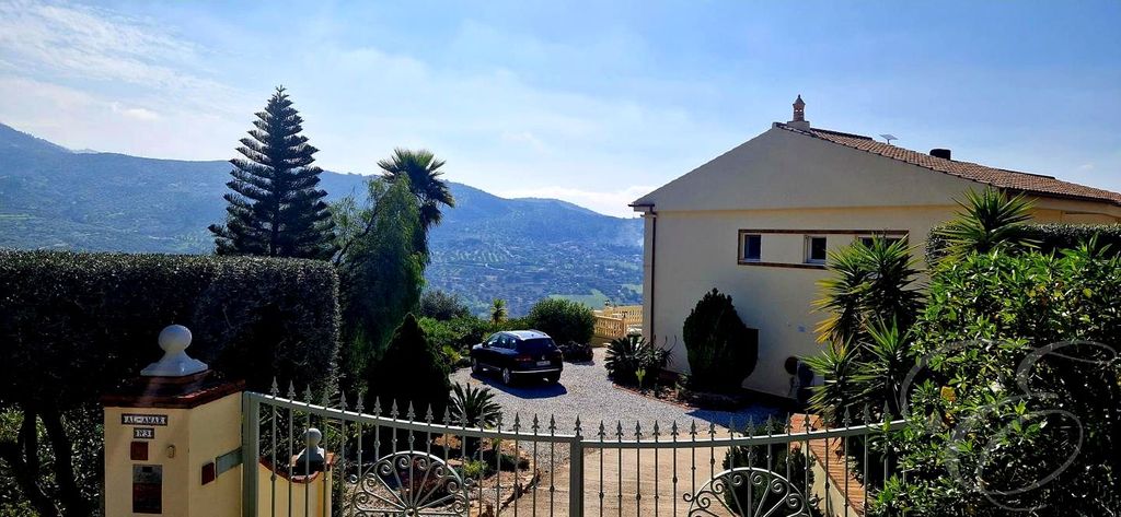 Property photo 3 of 35