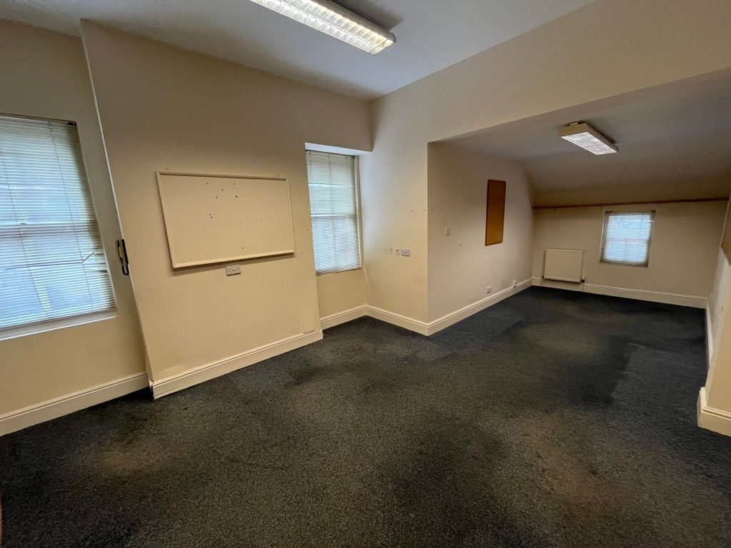 Property photo 3 of 14 Photo 3