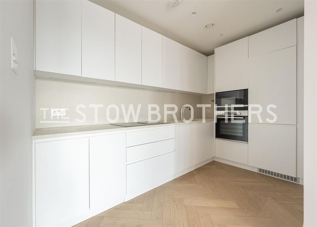 Property photo 3 of 18 3