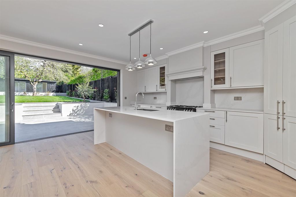 Property photo 3 of 36 60Batchwooddrive_April-25.Jpg